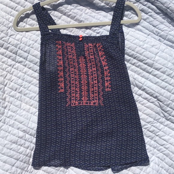 Sheer flowy tank top - Picture 2 of 3